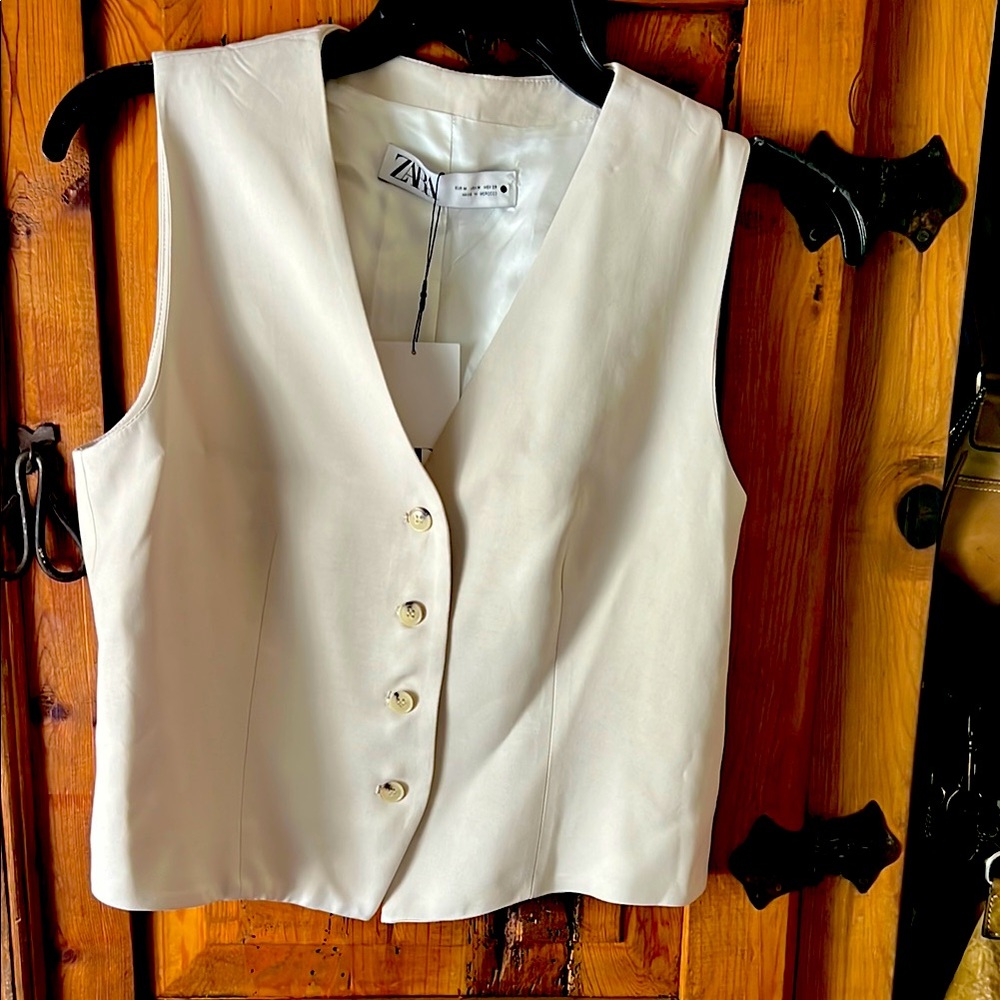 Zara vest M